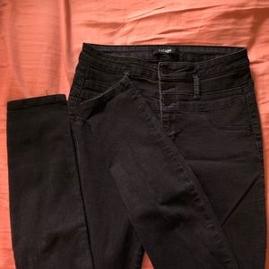 Black Skinny Jeans